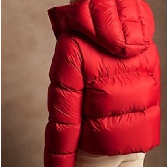 Banana republic water repellent red winter puffer jacket/ coat - Picture 3 of 9